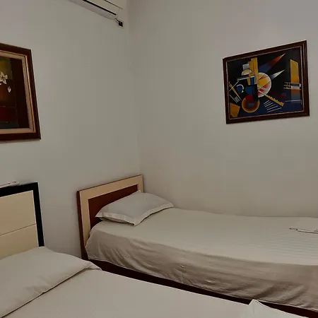 Grande House Hostel Tirana