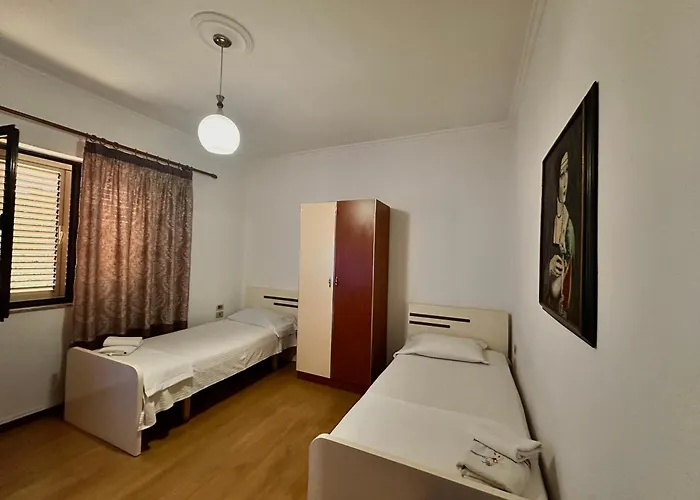 Grande House Hostel Tirana