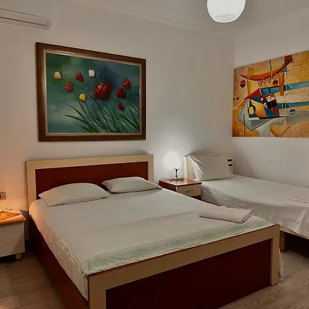 Vandrerhjem Grande House