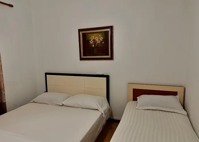 Hostel Grande House *